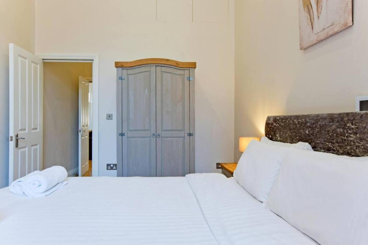 Appartamento 1 Bed Kensington Cromwell Flat With Balcony Number 4